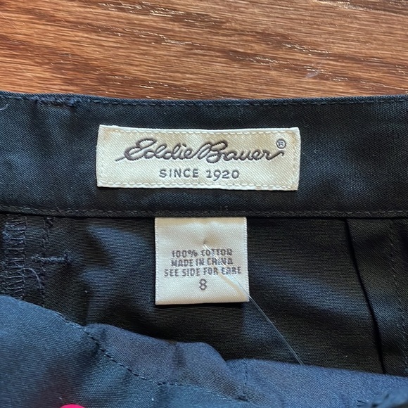EDDIE BAUER classic black COTTON women’s shorts 4 inch inseam zipped 4 pockets 8 - Picture 3 of 9